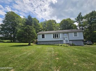 114 Brink Hill Rd, Greentown, PA 18426