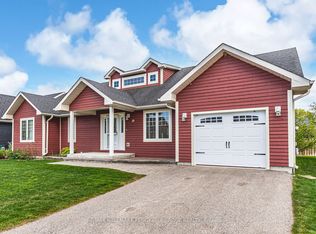 10 Grew Cres, Penetanguishene, ON L9M0A4