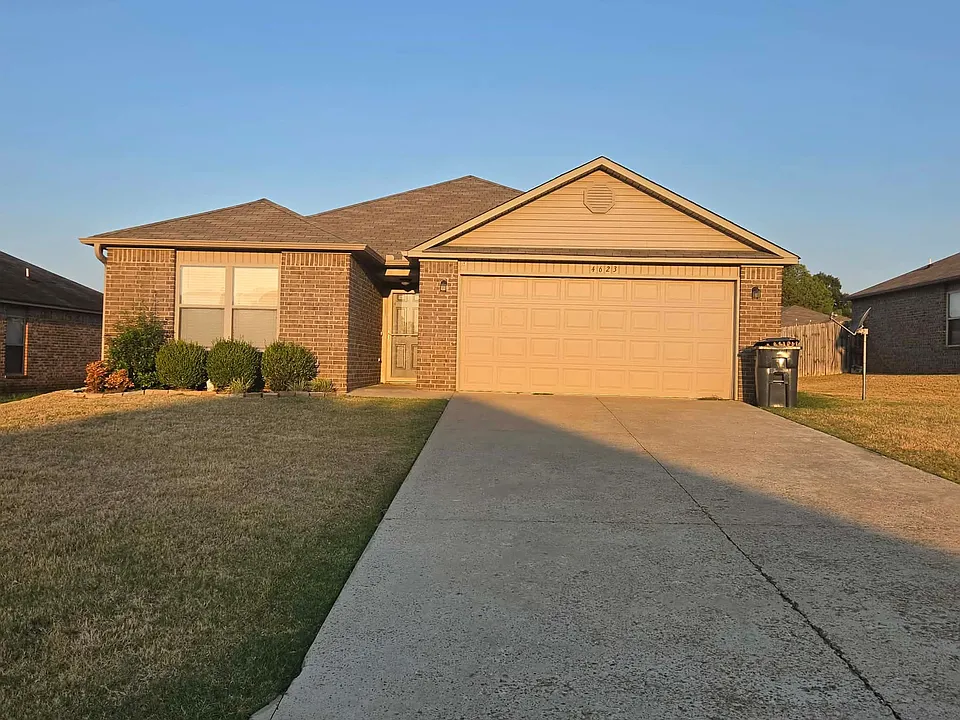 4623 Bedrock Dr