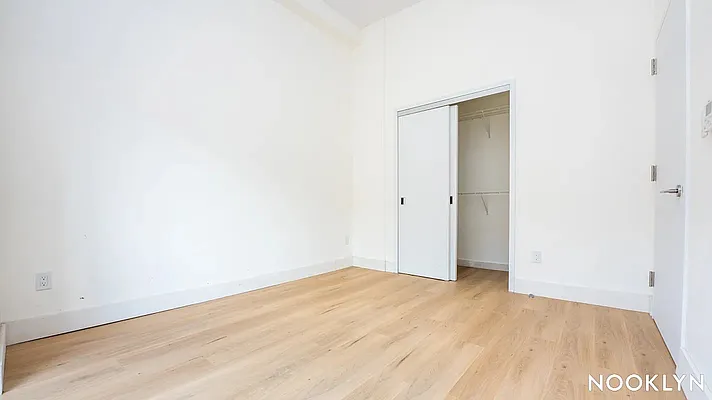 Rented by Nooklyn NYC LLC | media 54