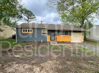 8608 Crystal Ave, Kansas City, MO 64138
