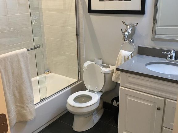 2nd Bathroom
