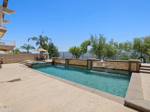 17114 Crest Heights Dr, Santa Clarita, CA 91387