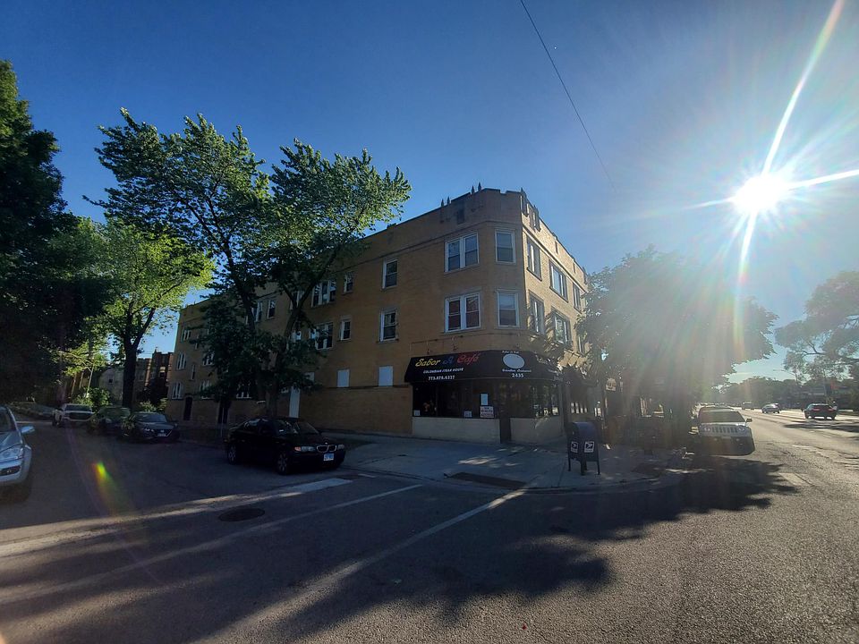 1st image of 5948 N Artesian Ave #1