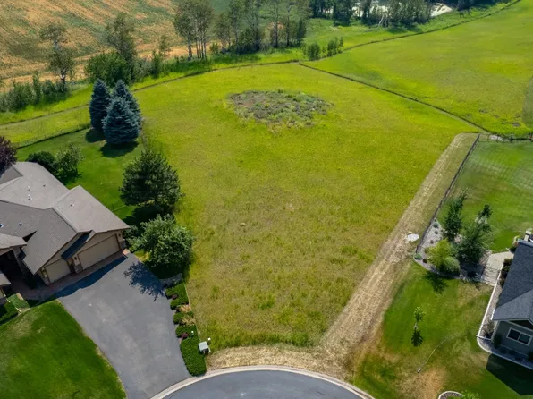 76 White Swan Ct, Kalispell, MT 59901