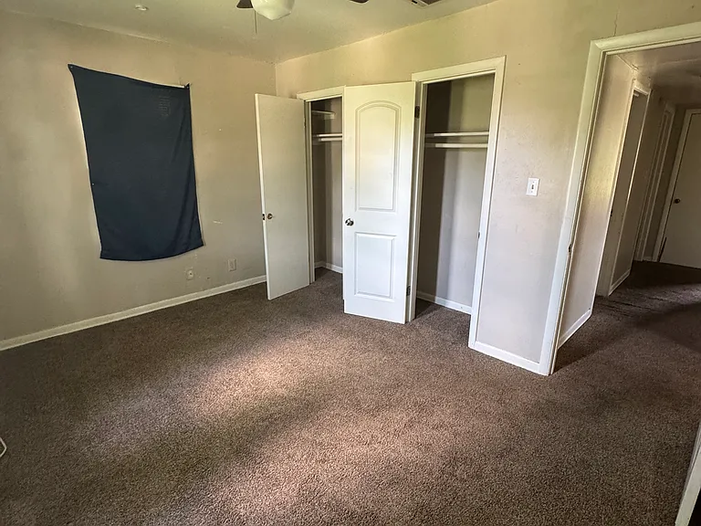 304 Avenue I — Photo 10