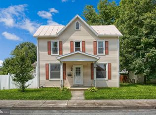 932 N West St, Carlisle, PA 17013