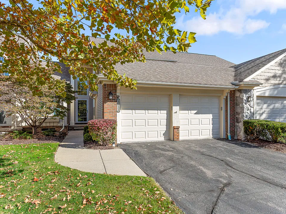 1611 Thistle Ct