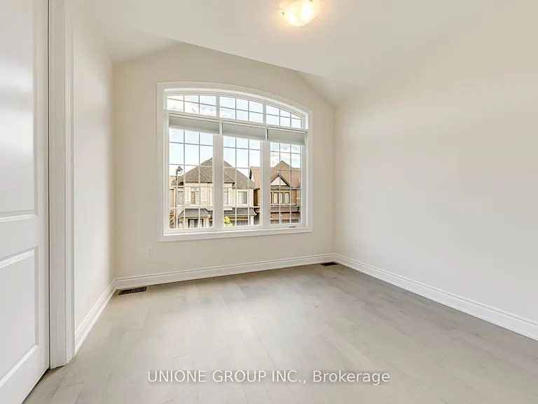 3440 Mosley Gate — Photo 40