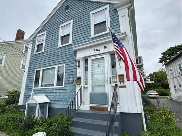 484 Thames St, Bristol, RI 02809