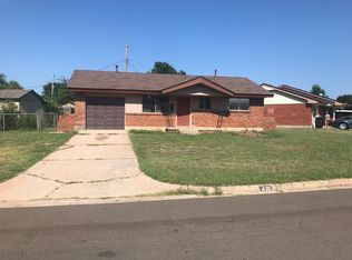 420 S Dallas Ave, Moore, OK 73160