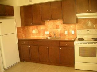 5212 E St SE APT 17, Washington, DC 20019