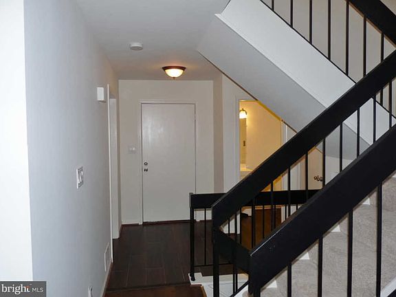 2nd image of 3170 Readsborough Ct