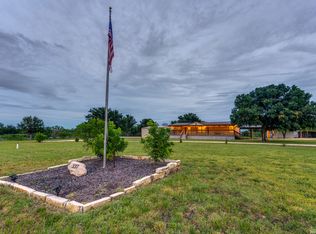 337 DEWEY LN, Seguin, TX 78155
