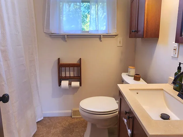 63 Pine Tree Ter — Photo 2