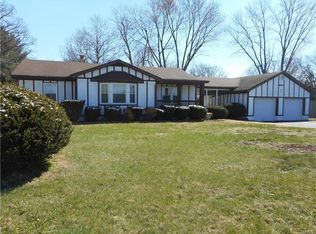 209 Glen Carbon Rd, Glen Carbon, IL