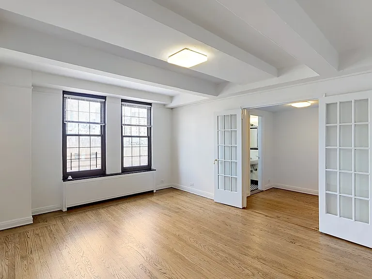 450 W 24th St #12D — Photo 5