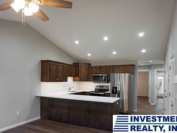 3rd image of 1502 Saint Marias St #B