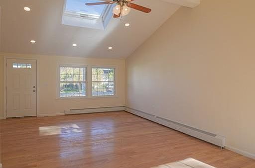 4th image of 27 Riverview Dr