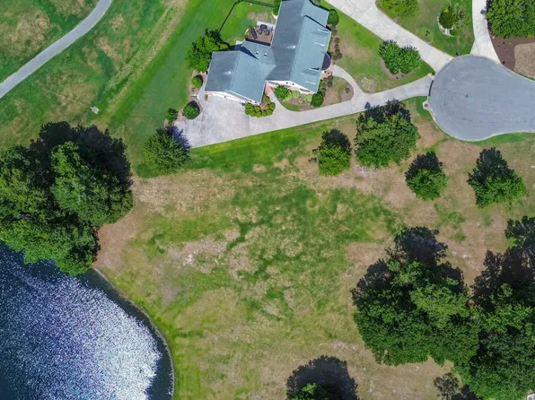 582 S Middleton Drive NW, Calabash, NC 28467
