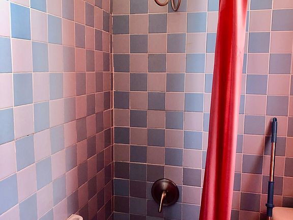 3rd image of 2925 Wickham Ave Floor 2