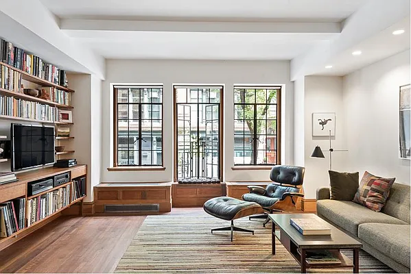 Sold by Douglas Elliman | media 15