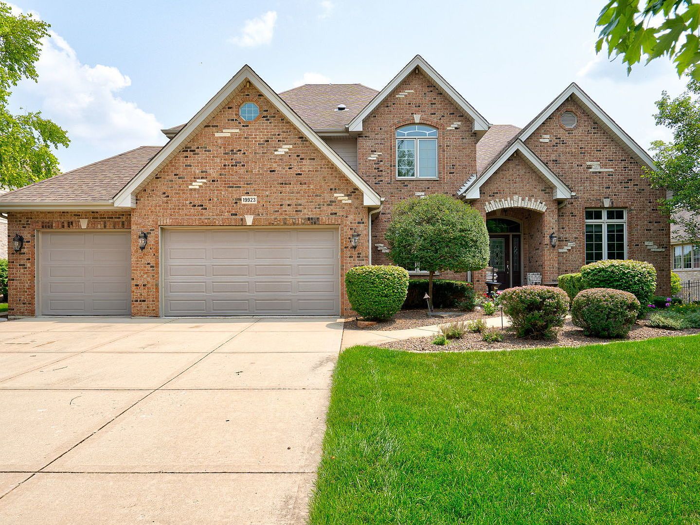 19923 Golden Oak Ln, Mokena, IL 60448 MLS 11842395 Zillow