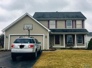 4042 Stable Creek Dr, Perrysburg, OH 43551