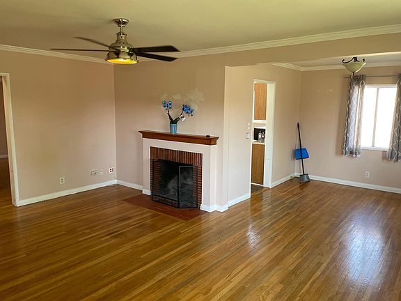 2nd image of 4911 W 121st St