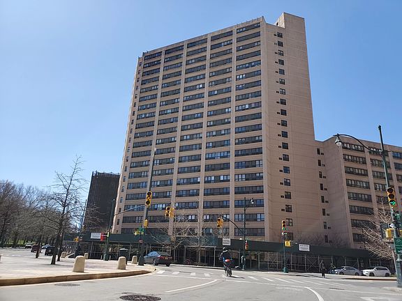 2nd image of 300 Cathedral Pkwy #11D