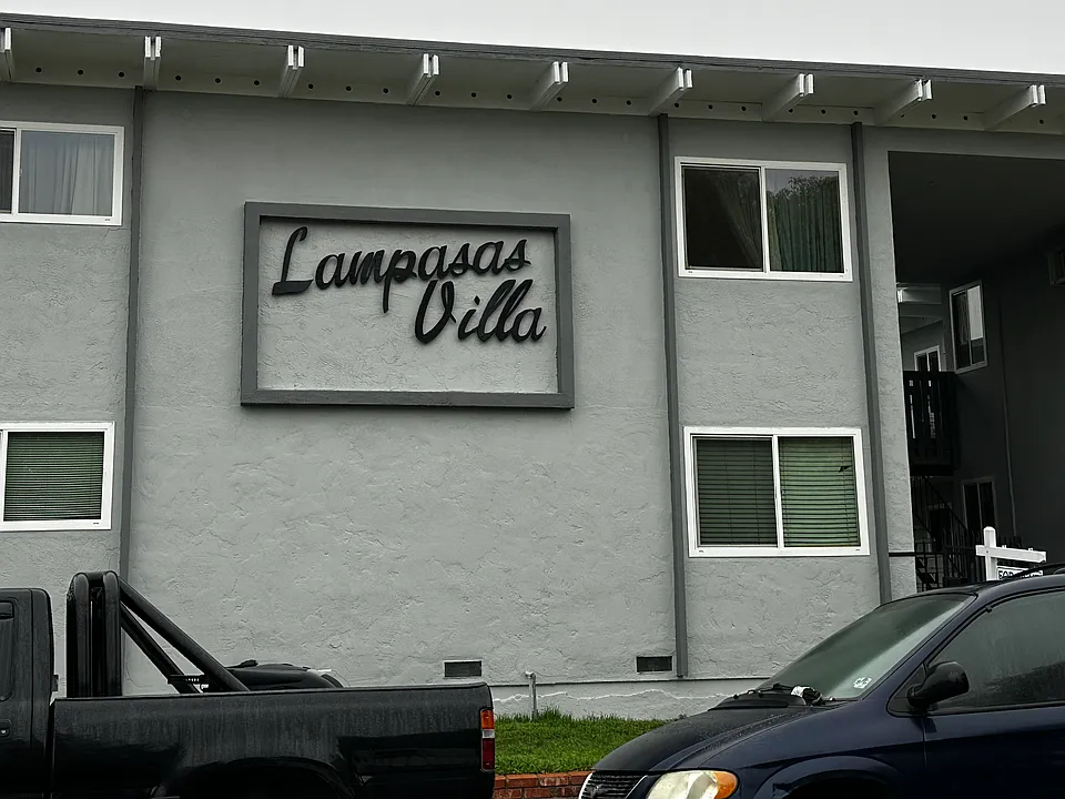 Lampasas Villas