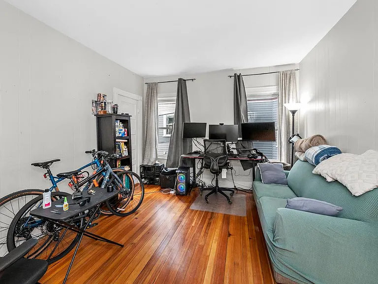 28 Magnolia St #1 — Photo 6