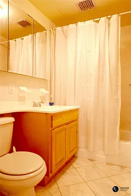 Rented by JK Dansar Corp | media 68