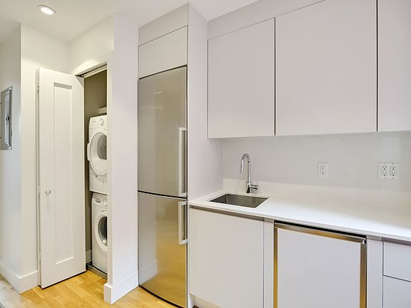 3rd image of 433 Dean St APT 10