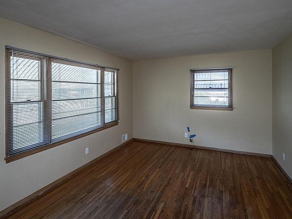 5th image of 6264 Oak Knoll Dr
