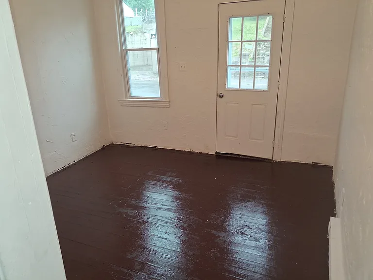 1304 Market St — Photo 3