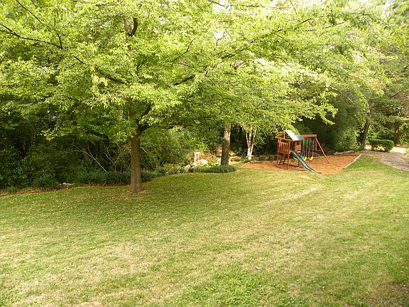 4th image of 2219 Avanti Ln