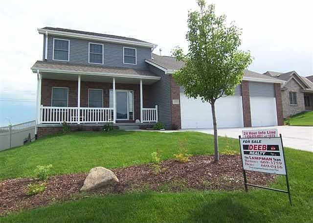 1st image of 10407 Hillcrest Dr