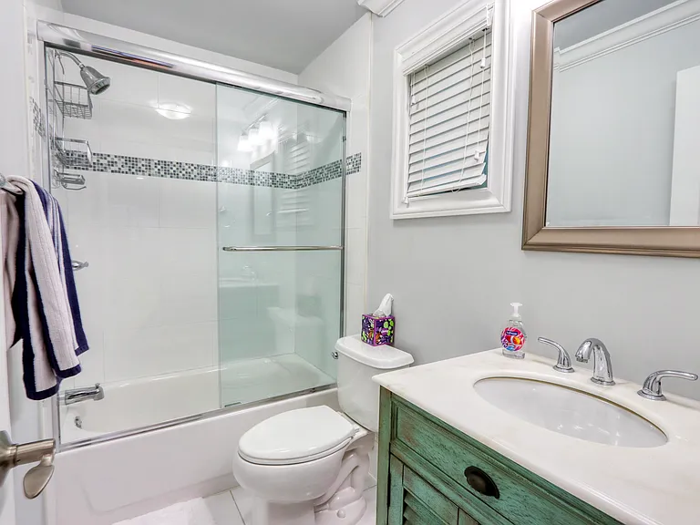 214 Aberdeen Ct — Photo 51