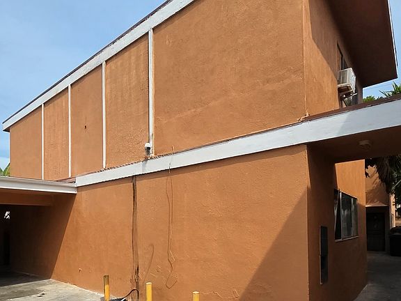 2nd image of 4043 Beck Ave #C
