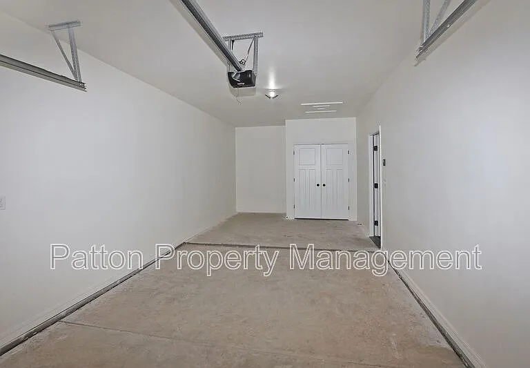 13771 Periwinkle Dr #B — Photo 16