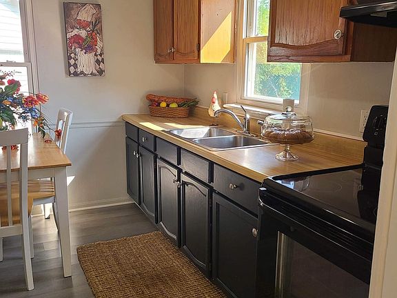 5th image of 1518 Macarthur Dr