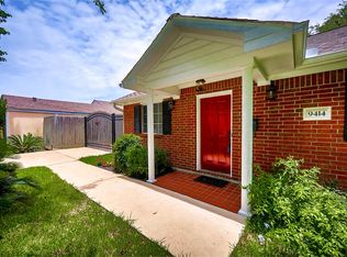 9414 Spring Branch Dr, Houston, TX 77080
