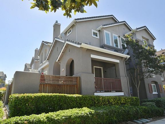 2nd image of 972 Goodacre Ln