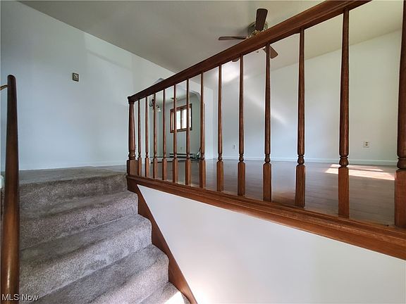 5th image of 903 Tremont St