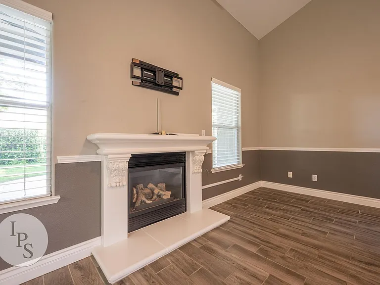 4797 W Oswego Ave — Photo 5