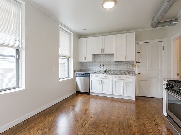 2nd image of 1631 N Paulina St APT 3