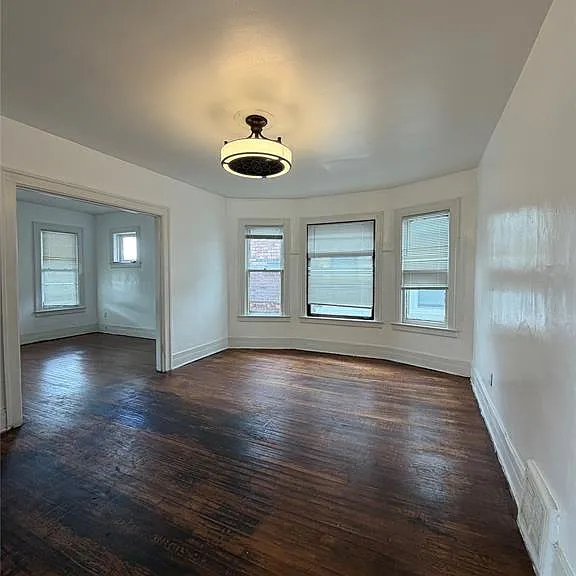 1441 W Euclid St — Photo 6