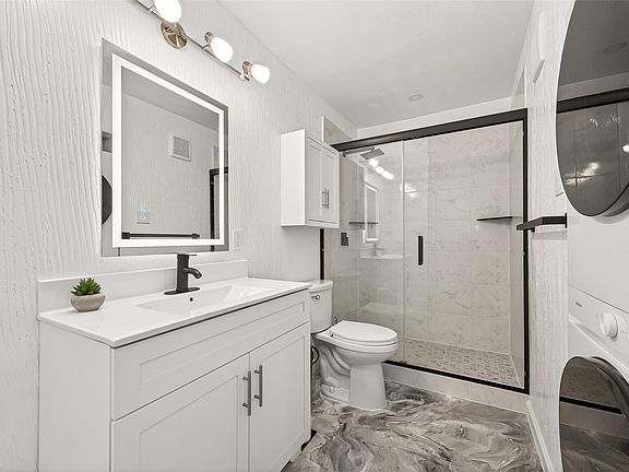 2nd image of 12500 Sandpiper Dr APT 5