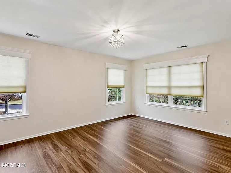 413 Yorkshire Pl — Photo 13